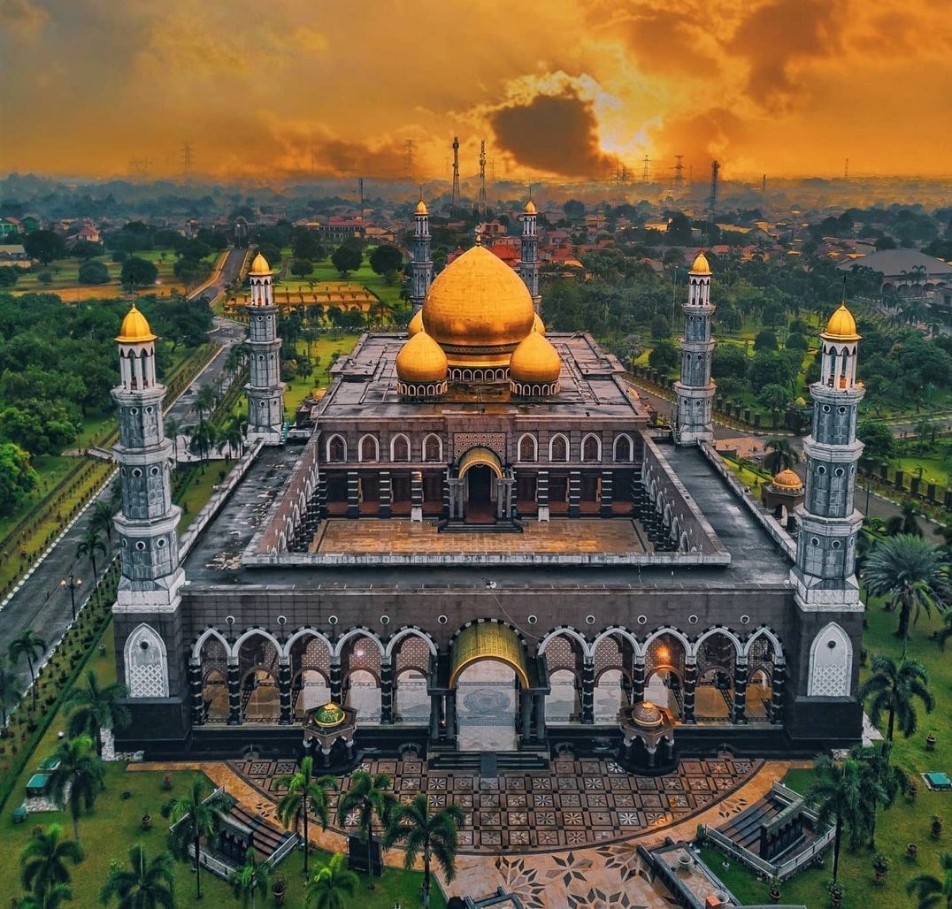 11 Most Beautiful and Magnificent Mosques in Indonesia