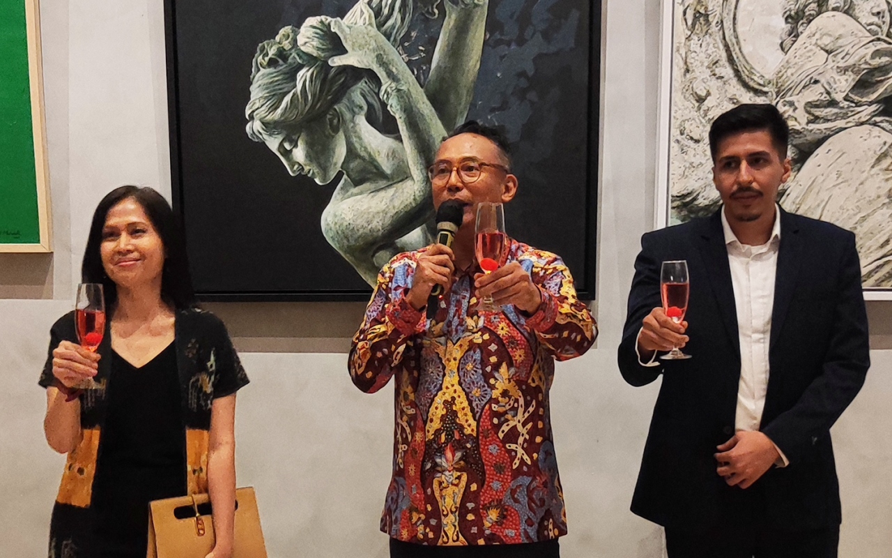 ARTOTEL Suites Mangkuluhur - Jakarta Presents Solo Art Exhibition "Silence of the Renaissance" by Bill Mohdor