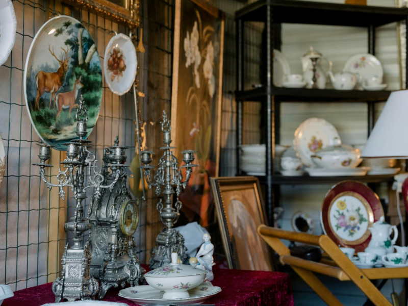 Best Antiques Shops in Surabaya 