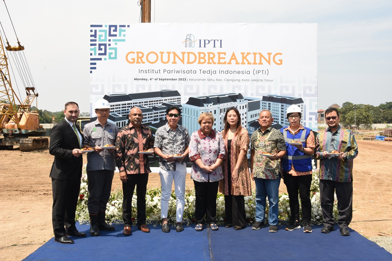 Groundbreaking Moment Institut Pariwisata Tedja Indonesia by Yayasan Menara Bhakti