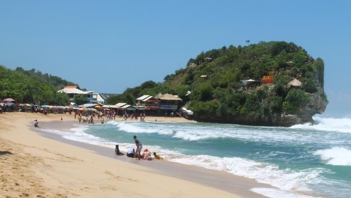 Best Beaches with White Sand in Gunung Kidul, Yogyakarta