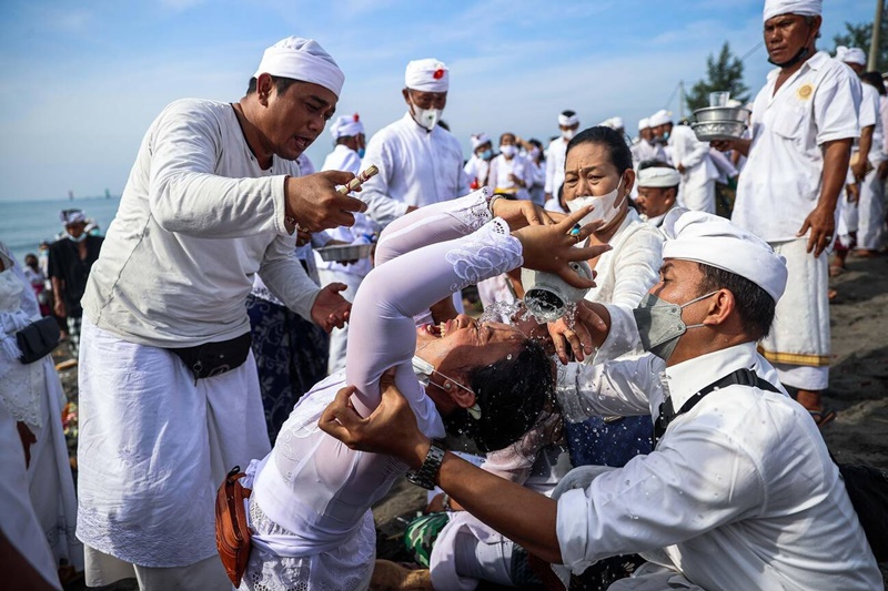 Unlocking the Mysteries of Kerauhan: The Sacred Trance Ritual of Bali