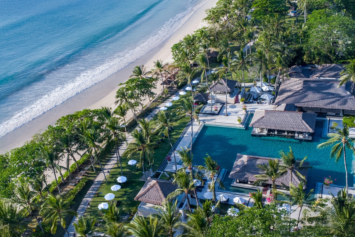 Festive Getaways in InterContinental Bali Resort, Unveils Immersive 'Magical Wonders of the World'