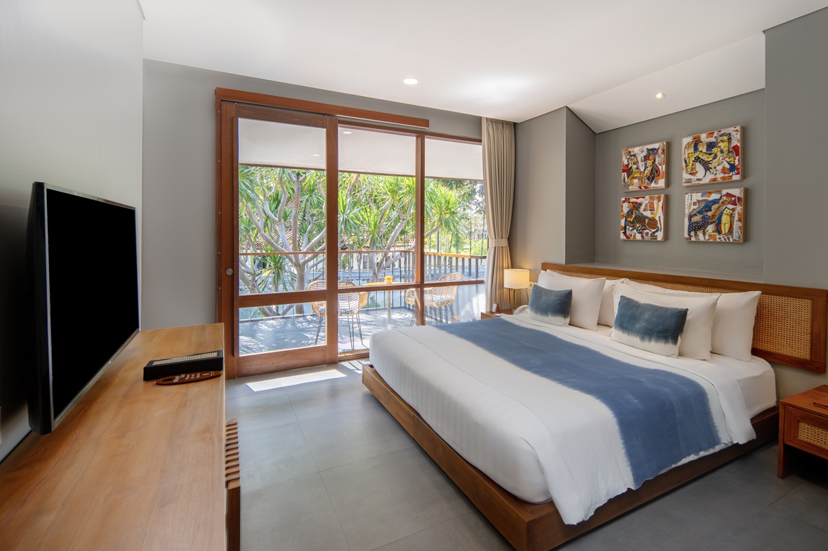 Experience Tranquil Autumn Getaways at Ecozy Dijiwa Canggu