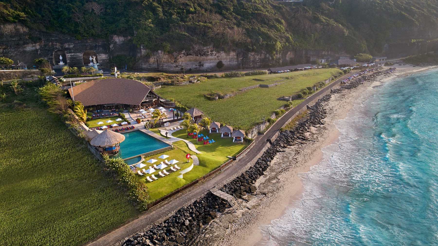 A Seaside Symphony: An Enchanting Family Seaside Brunch Experience at Roosterfish Beach Club