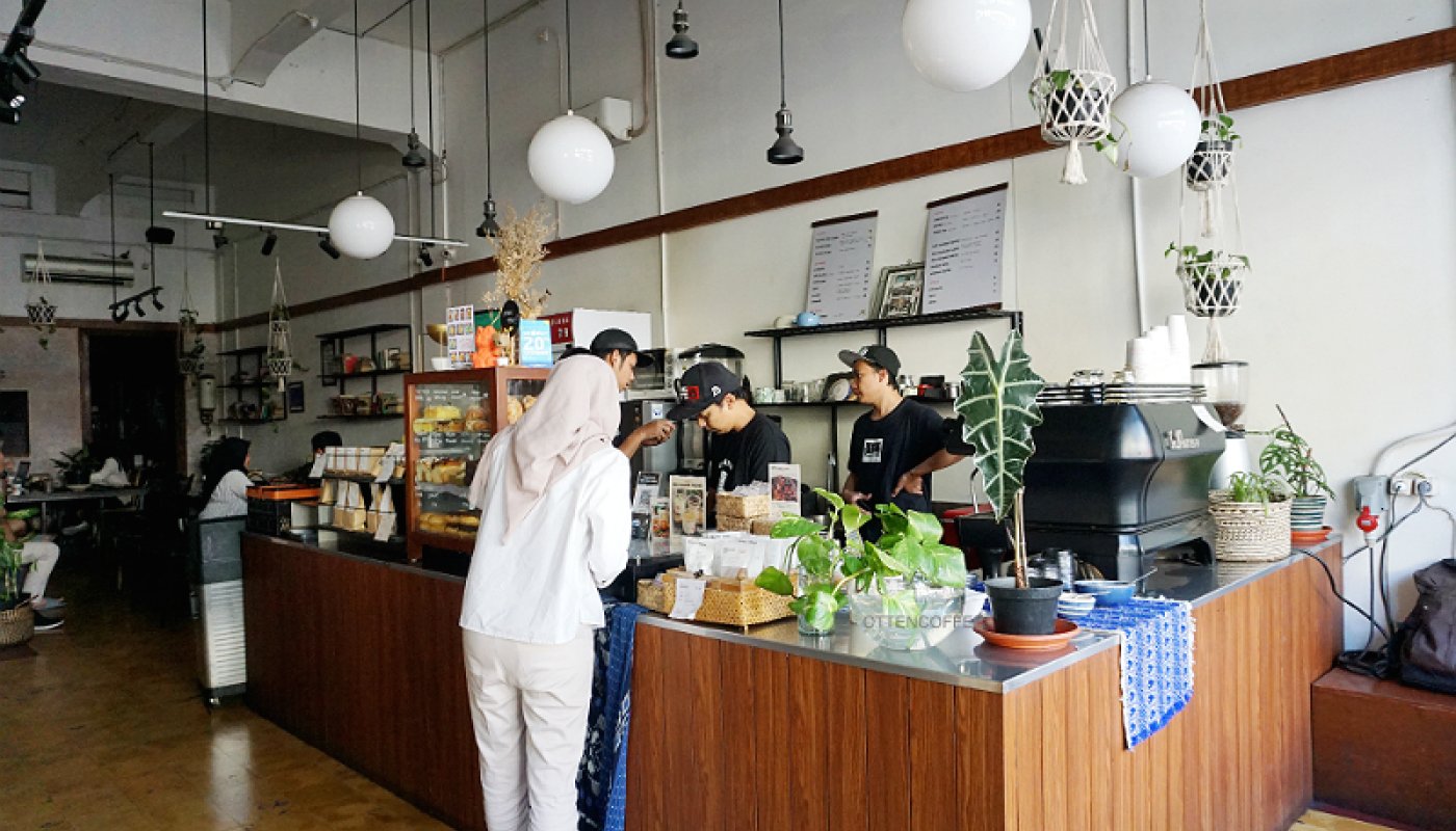 Top Trendy Cafes on Braga Street - Bandung