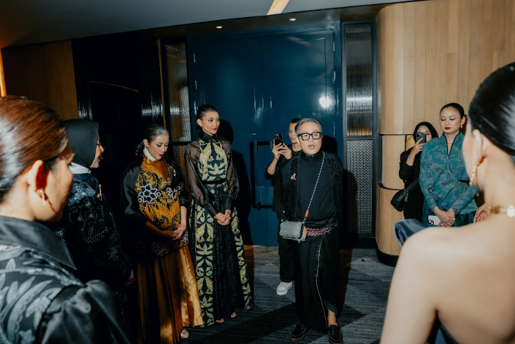 Iwan Tirta Batik and Deden Siswanto’s Exclusive Showcase