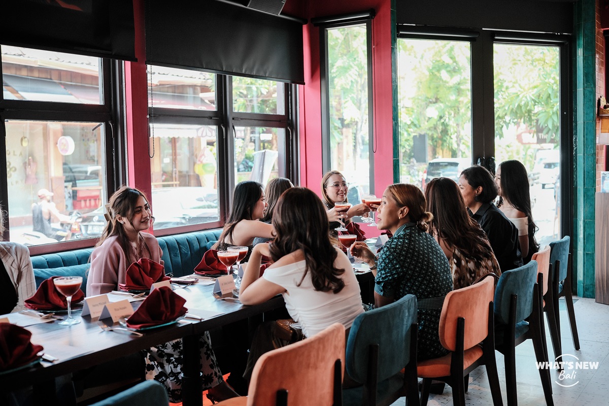 What's New Bali Social Networking Luncheon at Queen's Tandoor Bali