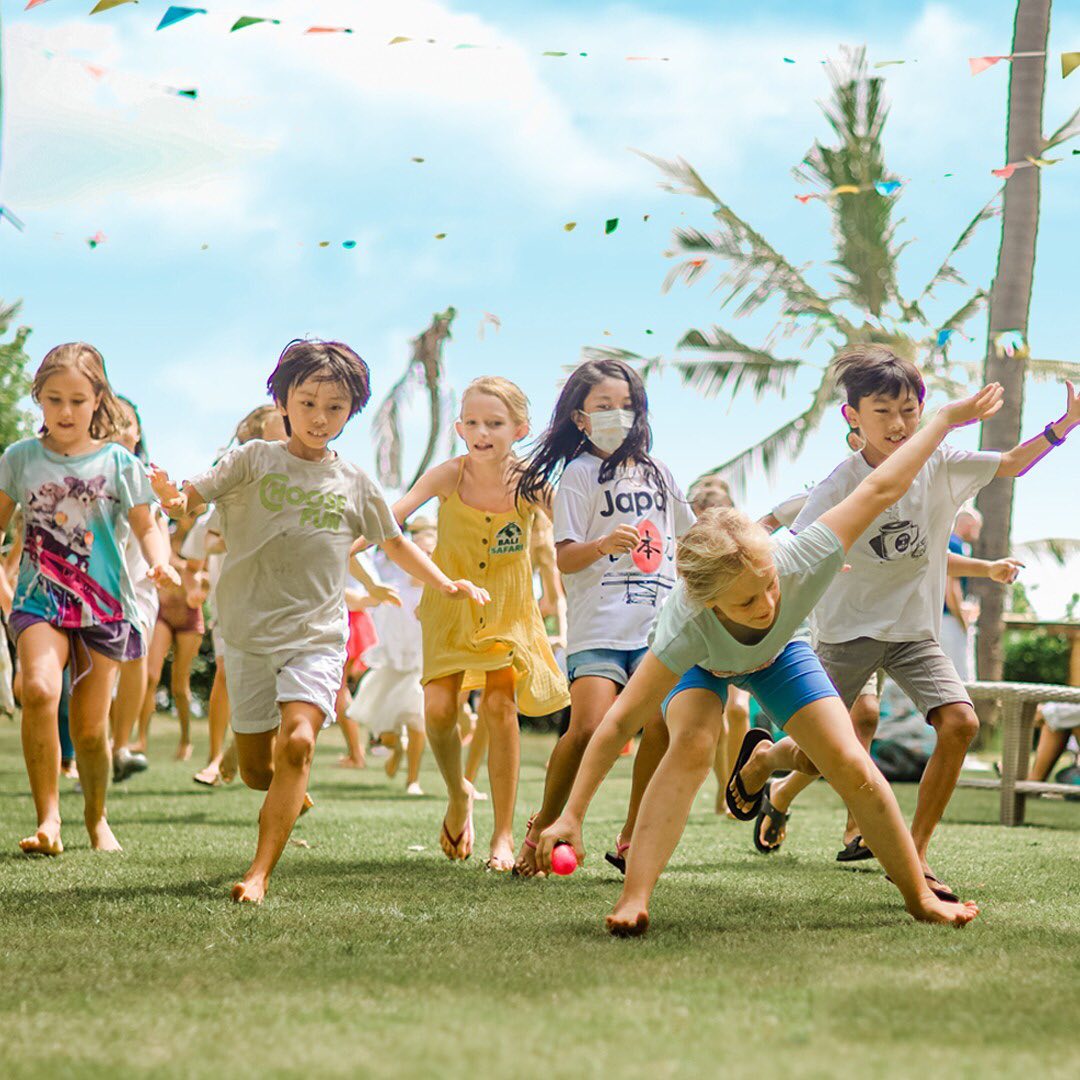 kids running at beach club