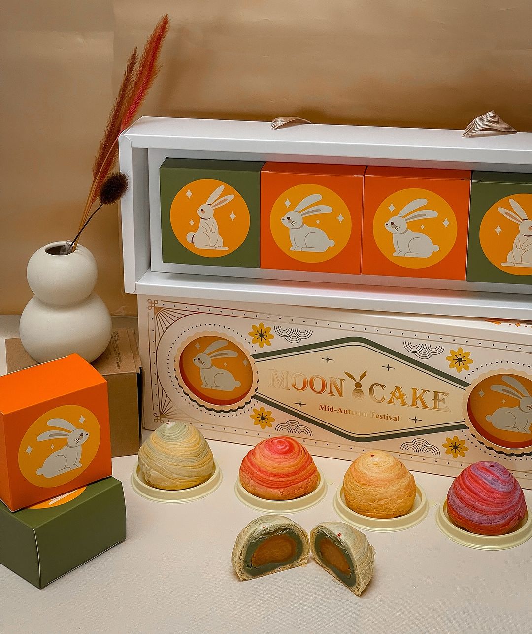 Cornel Sweet Treat Best Mooncake Package Bali