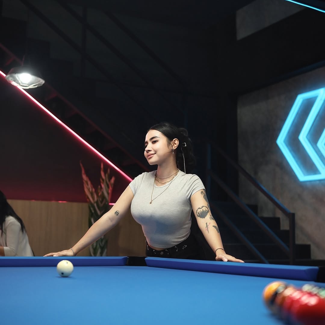 Cue and Brew Bali Best Billiard Cafes