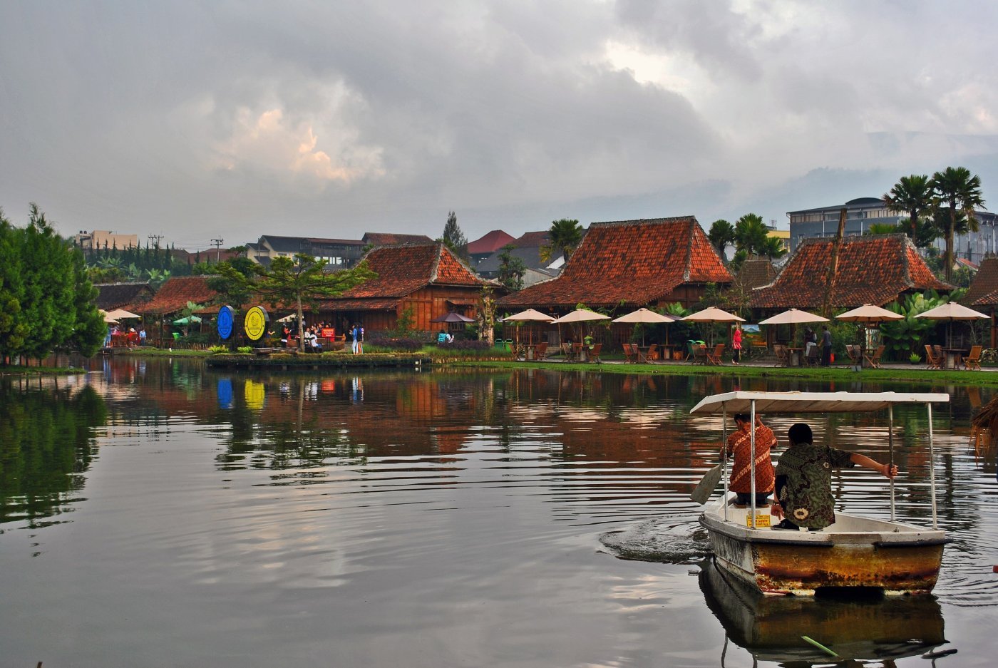 Floating MArket