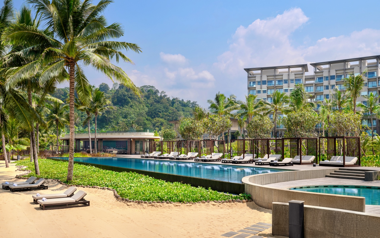 Lampung Marriott Resort & Spa Pool Cabana