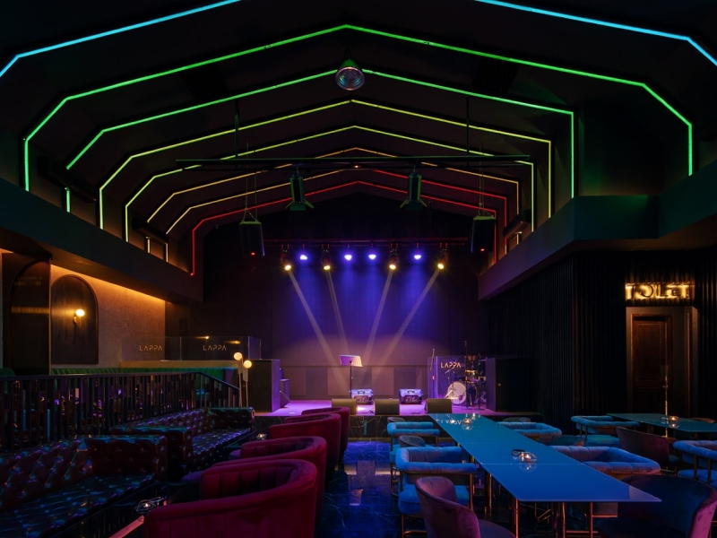 Dive into Surabaya’s Bars & Lounges for a Lively Night Out