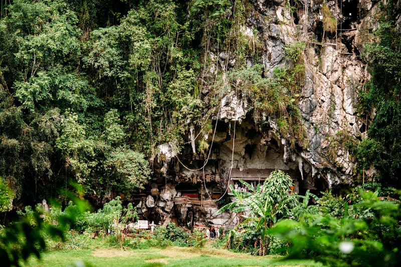 londa cave toraja