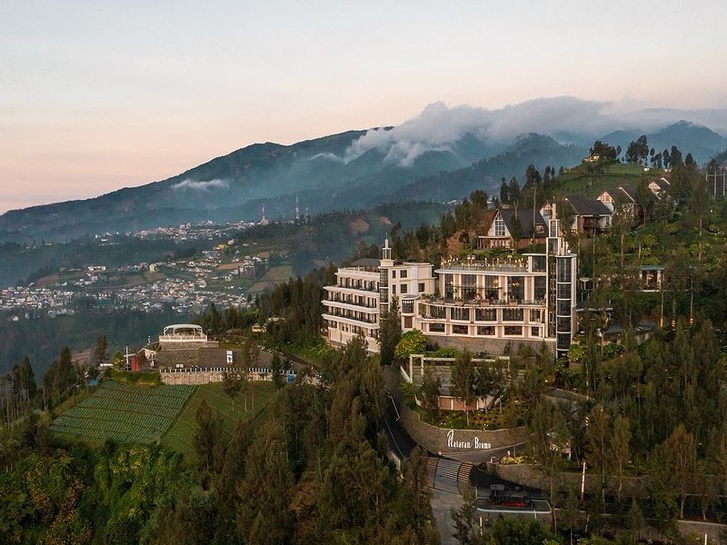 Best Places to Stay Near Bromo: From Cozy Retreats to Luxury Escapes