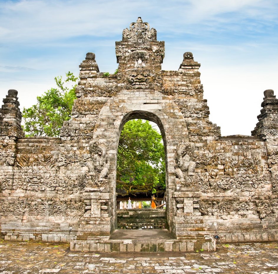 Pura Batu Ngaus Ancient Gate by Lonely Planet