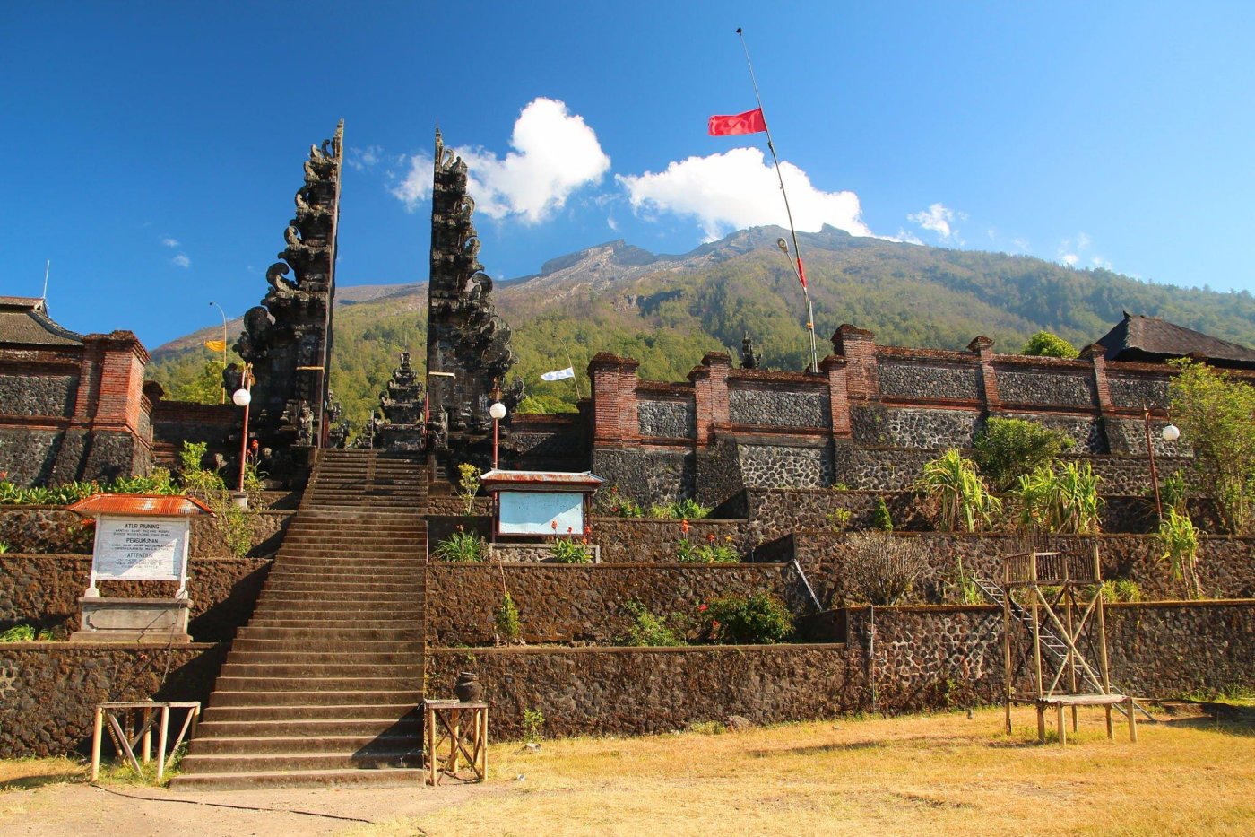 Pura Pasar Agung