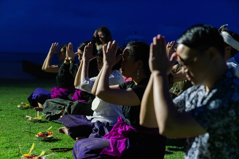 Meditation Full Moon Dining Conrad Bali