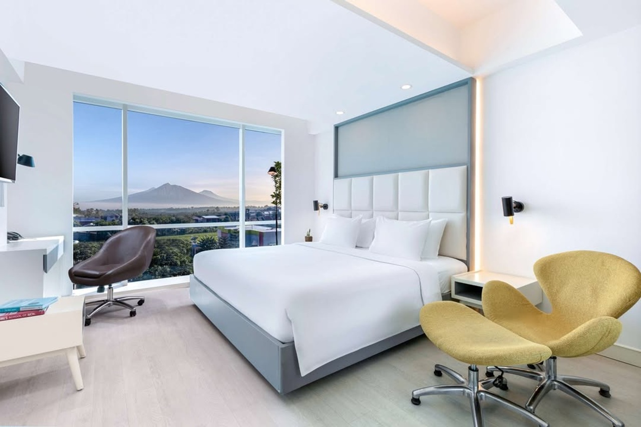 hotel_room_with_Merapi_view