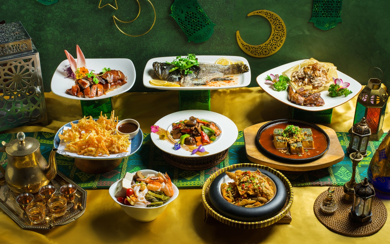 Twelve Chinese DIning Ramadan Set