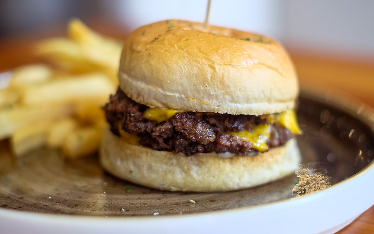 Wagyu Cheese Burger