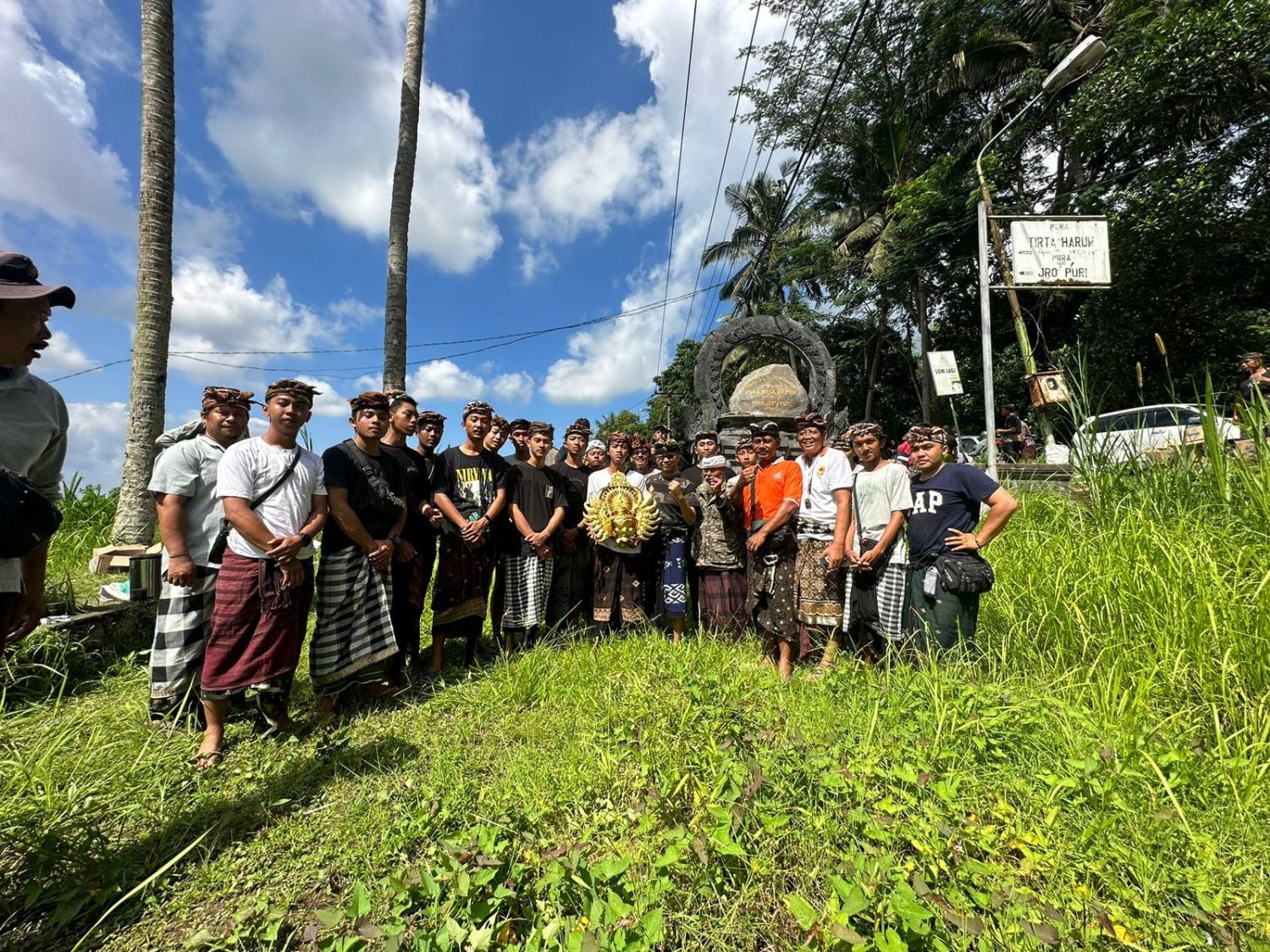 Ngayah Tradition Bali 5