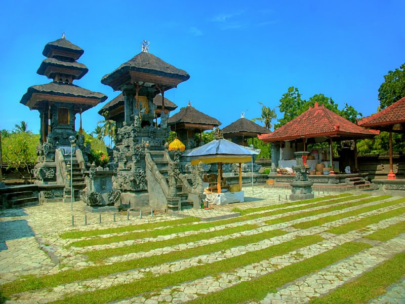 Pura Perancak 4