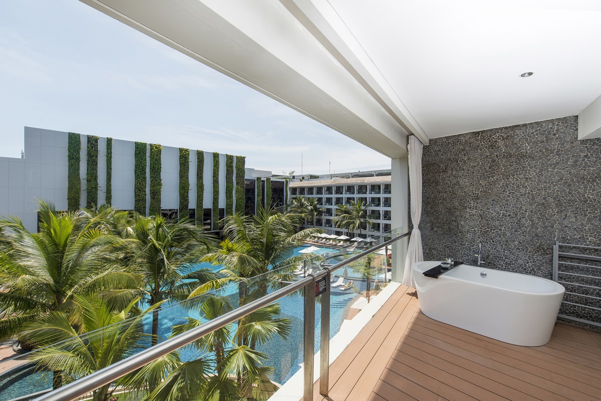 Pool Suite Balcony The Stones, Legian