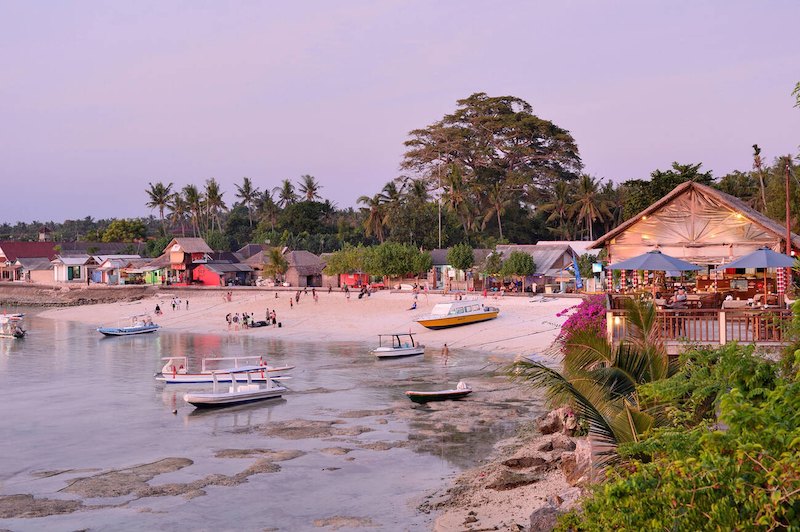 Jungut Batu Beach laid-back vibe