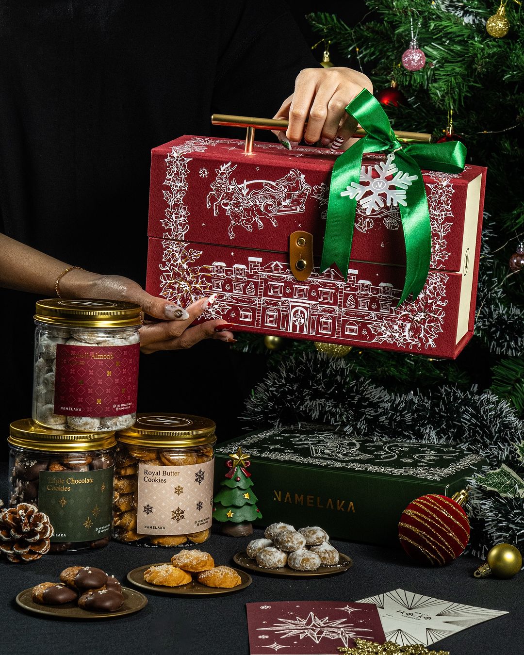 Namelaka Christmas Hampers