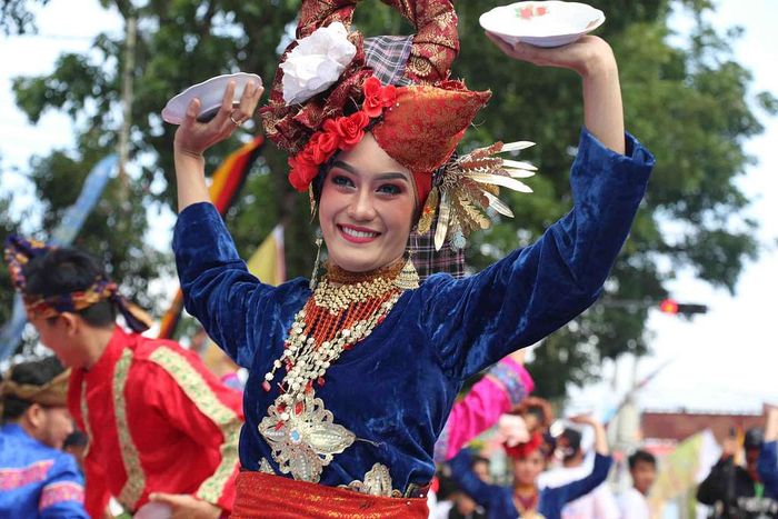 Unravel the Beauty and Meaning Behind Indonesian Traditional Dances