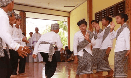 Unravel the Beauty and Meaning Behind Indonesian Traditional Dances