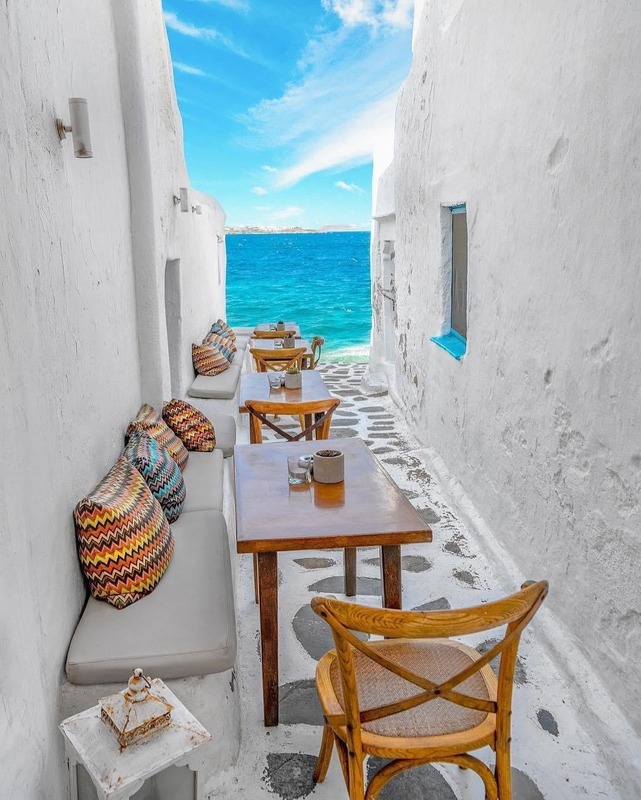 Where to Go: First Time in Greece