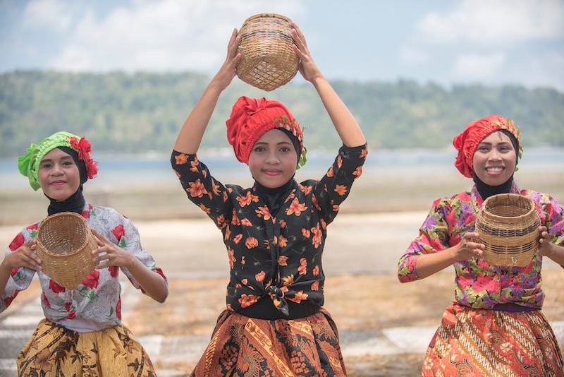 women in maluku