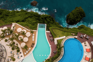 5 BEST CLIFF BEACH CLUBS IN BALI