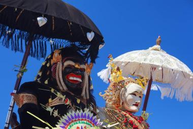 Barong Landung: A Multi-Ethnic Tale of Love, Unity, and Cultural Harmony