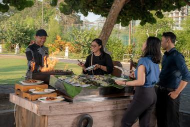 All-You-Can-Eat Seafood Barbecue by the Golf Course at Hyatt Regency Yogyakarta